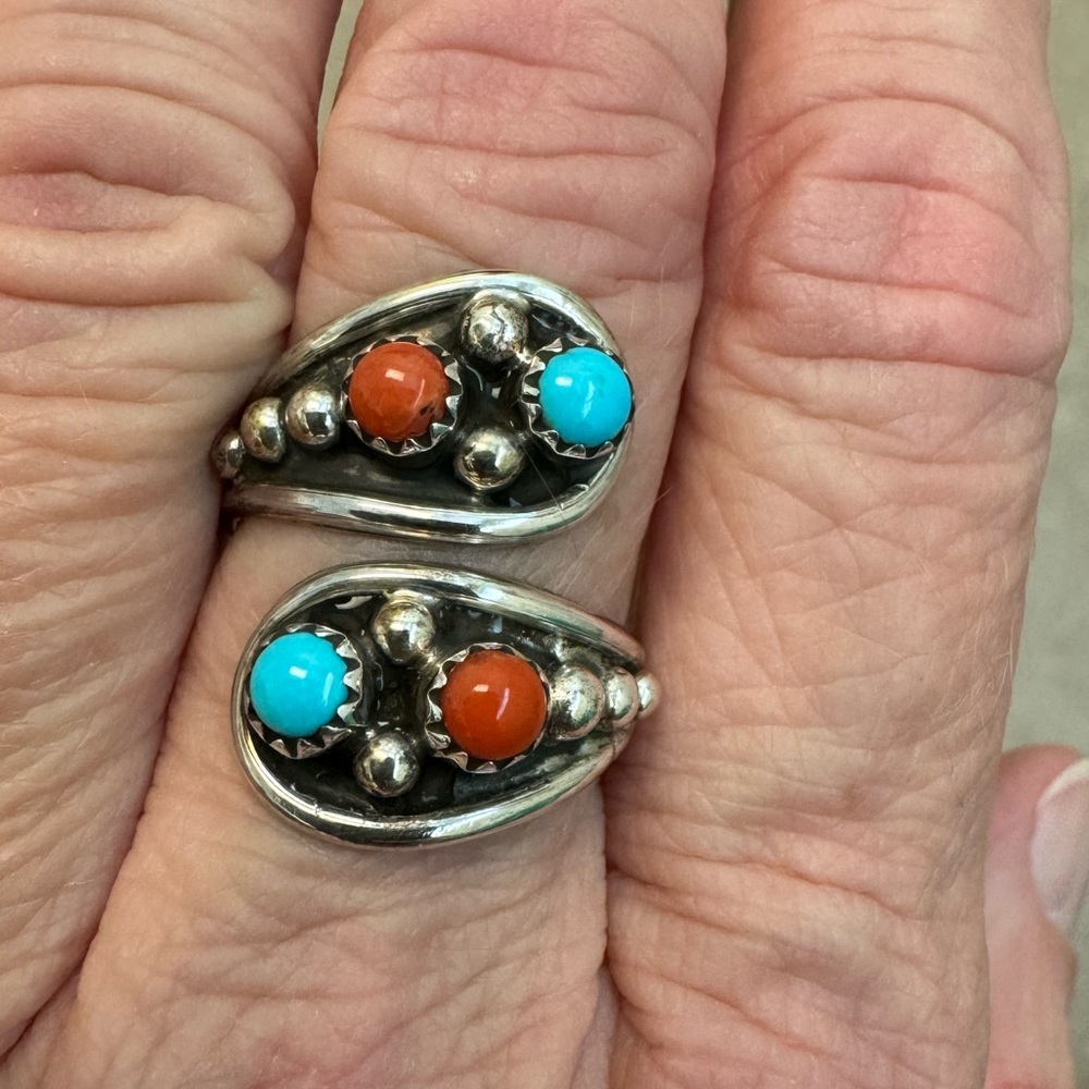 Navajo Ida McCray sterling silver and turquoise / coral size 8 ring